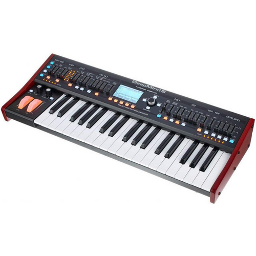 Behringer Deepmind 6 Synthesizer